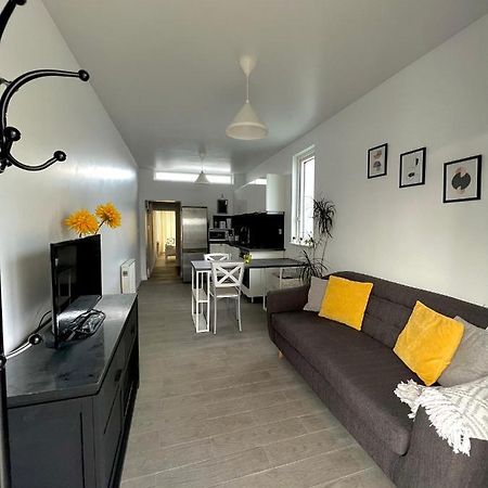 اينيس Newly Renovated 1 Bedroom Flat With Garden Pergola المظهر الخارجي الصورة